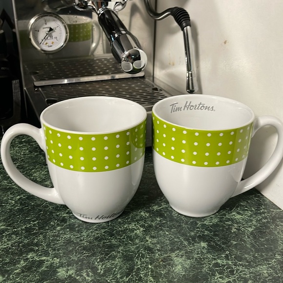 Tim Hortons 2017 Limited Edition Green polka dot mug set Spring Collection of 2 - Picture 1 of 6